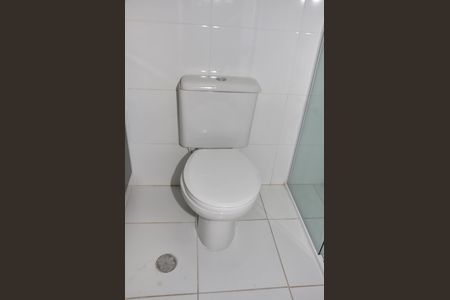 Apartamento para alugar com 65m², 2 quartos e 1 vagaDetalhe - Banheiro Social