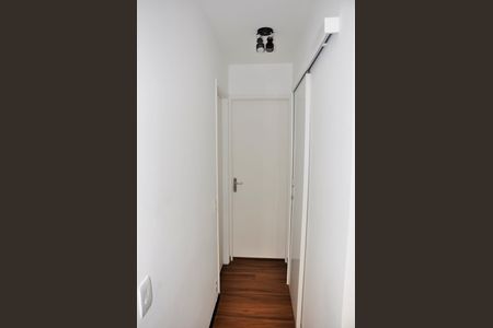 Apartamento para alugar com 65m², 2 quartos e 1 vagaDetalhe - Corredor Quartos