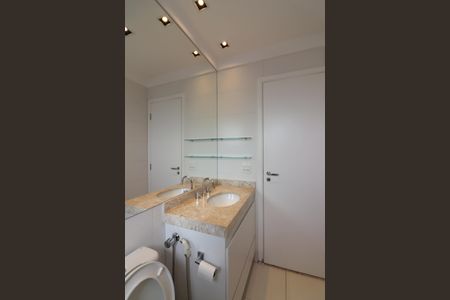 Apartamento para alugar com 118m², 3 quartos e 2 vagasSuíte 1 Banheiro 