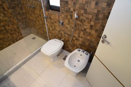 Apartamento para alugar com 400m², 4 quartos e 3 vagasBanheiro Suíte 1