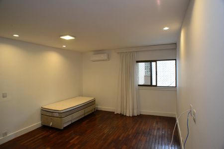 Apartamento para alugar com 400m², 4 quartos e 3 vagasSuíte 3