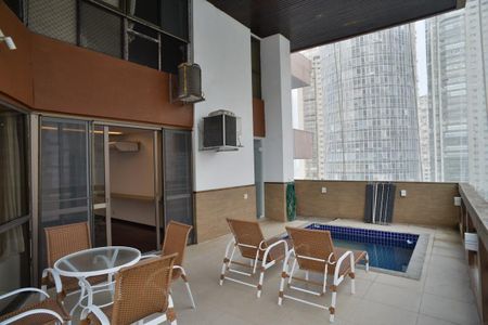 Apartamento para alugar com 400m², 4 quartos e 3 vagasVaranda