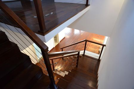 Apartamento para alugar com 400m², 4 quartos e 3 vagasEscada de Acesso