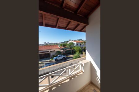 Casa de condomínio à venda com 288m², 5 quartos e 4 vagasVARANDA SUITE MASTER