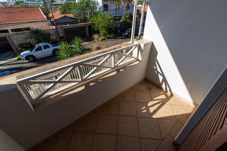 Casa de condomínio à venda com 288m², 5 quartos e 4 vagasVARANDA DA SUITE 3