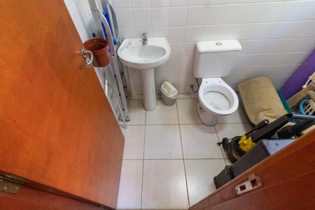 Casa de condomínio à venda com 288m², 5 quartos e 4 vagasSUITE DA ÁREA DE SERVIÇO