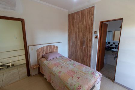 Casa de condomínio à venda com 288m², 5 quartos e 4 vagasSUITE 3