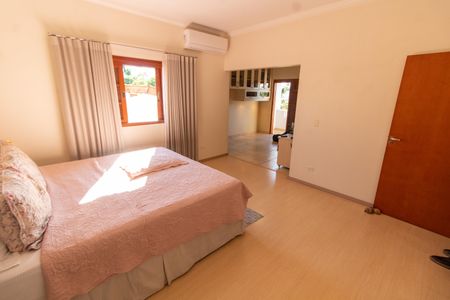 Casa de condomínio à venda com 288m², 5 quartos e 4 vagasSUITE MASTER