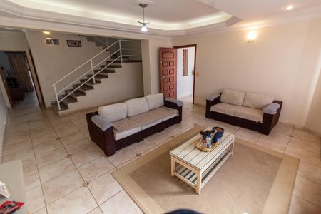 Casa de condomínio à venda com 288m², 5 quartos e 4 vagasSALA DE ESTAR