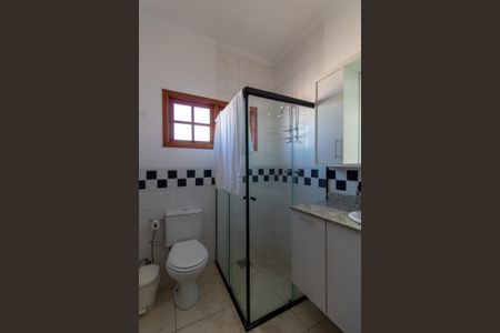 Casa de condomínio à venda com 288m², 5 quartos e 4 vagasBANHEIRO DA SUITE 1