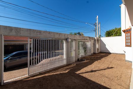 Casa de condomínio à venda com 288m², 5 quartos e 4 vagasGARAGEM