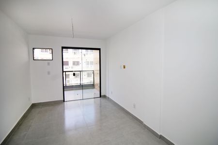 Sala de apartamento à venda com 2 quartos, 67m² em Penha, Rio de Janeiro