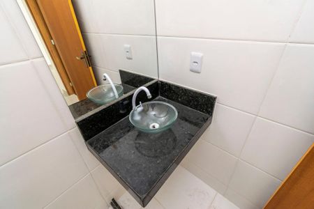 Apartamento à venda com 67m², 2 quartos e 1 vagaBanheiro social