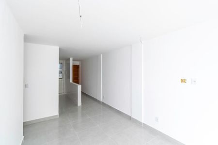 Sala de apartamento à venda com 2 quartos, 67m² em Penha, Rio de Janeiro