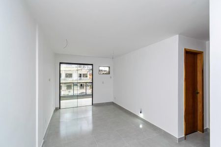 Sala de apartamento à venda com 2 quartos, 67m² em Penha, Rio de Janeiro