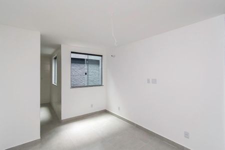 Sala de apartamento à venda com 2 quartos, 50m² em Penha, Rio de Janeiro