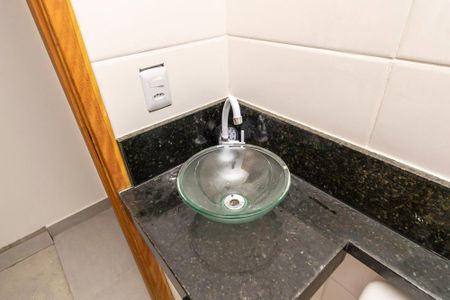 Apartamento à venda com 50m², 2 quartos e 1 vaga Apartamento à venda com 50m², 2 quartos e 1 vagaBanheiro