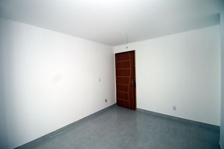 Sala de apartamento à venda com 2 quartos, 50m² em Penha, Rio de Janeiro