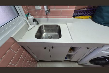 Apartamento à venda com 103m², 3 quartos e 2 vagasLavanderia