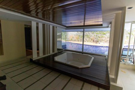 Apartamento à venda com 75m², 3 quartos e 1 vagaÁrea comum