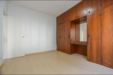 Quarto 2 de apartamento para alugar com 3 quartos, 100m² em Cruzeiro, Belo Horizonte