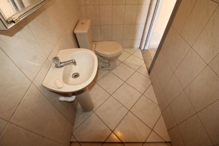 Casa para alugar com 210m², 3 quartos e 2 vagasQuintal - Banheiro