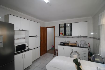 Casa para alugar com 210m², 3 quartos e 2 vagasCozinha