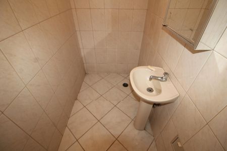 Casa para alugar com 210m², 3 quartos e 2 vagasQuintal - Banheiro