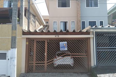 Casa para alugar com 210m², 3 quartos e 2 vagasFachada