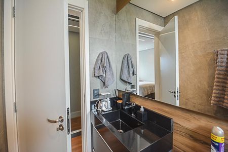 Apartamento para alugar com 70m², 2 quartos e 2 vagasBanheiro da Suíte