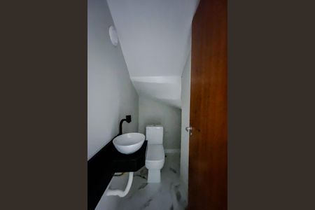 Casa à venda com 125m², 2 quartos e 4 vagas Casa à venda com 125m², 2 quartos e 4 vagasLavabo