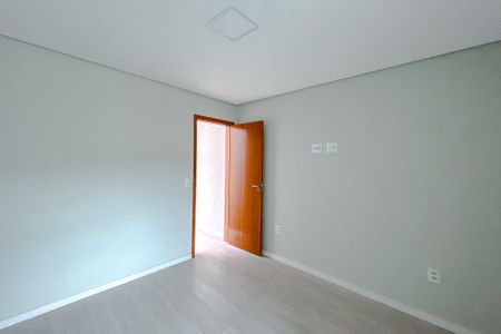 Casa à venda com 125m², 2 quartos e 4 vagas Casa à venda com 125m², 2 quartos e 4 vagasQuarto 1 - Suíte