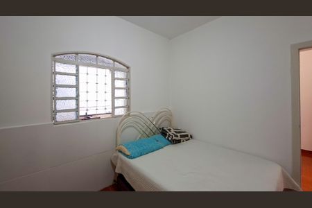 Casa à venda com 432m², 3 quartos e 3 vagas Casa à venda com 432m², 3 quartos e 3 vagasQuarto 1