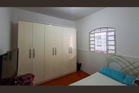 Casa à venda com 432m², 3 quartos e 3 vagas Casa à venda com 432m², 3 quartos e 3 vagasQuarto 1