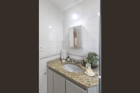 Apartamento para alugar com 66m², 2 quartos e 1 vagaBanheiro Corredor
