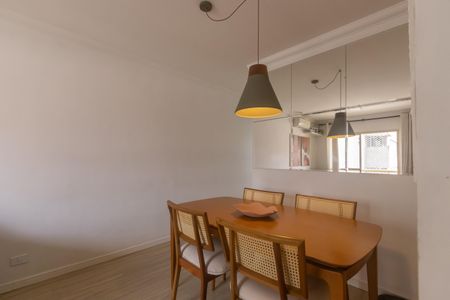 Apartamento para alugar com 66m², 2 quartos e 1 vagaSala
