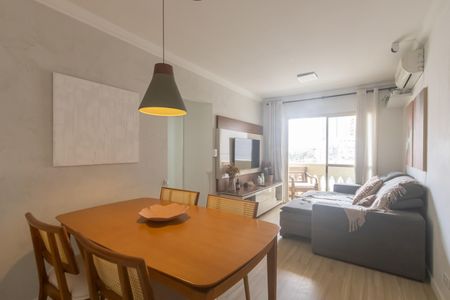Sala de apartamento para alugar com 2 quartos, 66m² em Moema, São Paulo