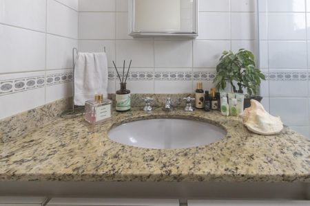 Apartamento para alugar com 66m², 2 quartos e 1 vagaBanheiro Corredor