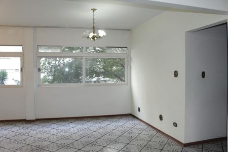 Apartamento para alugar com 2 quartos, 130m² em Santa Cecilia, São Paulo