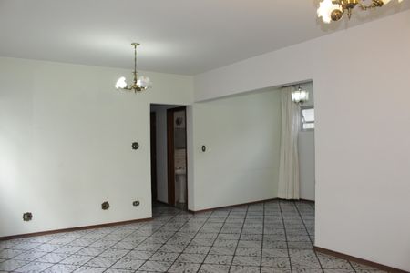 Apartamento para alugar com 2 quartos, 130m² em Santa Cecilia, São Paulo