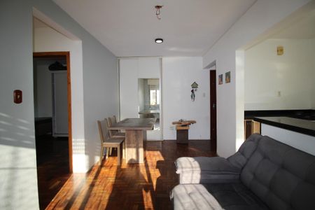 Sala de apartamento para alugar com 2 quartos, 60m² em Jardim Dona Leopoldina, Porto Alegre