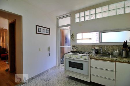 Apartamento à venda com 127m², 3 quartos e 3 vagasCozinha