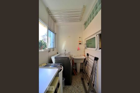 Apartamento à venda com 127m², 3 quartos e 3 vagasÁrea de serviço