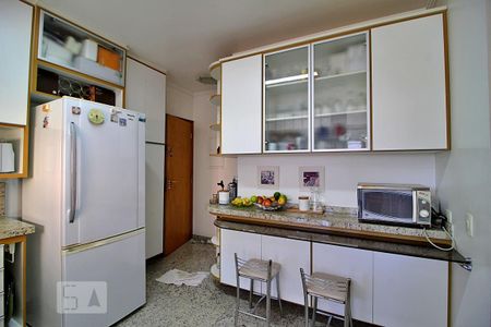 Apartamento à venda com 127m², 3 quartos e 3 vagasCozinha