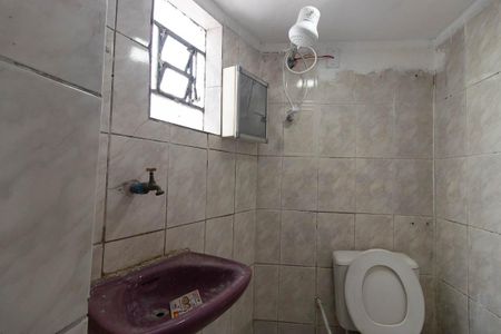 Casa para alugar com 45m², 1 quarto e sem vagaBanheiro