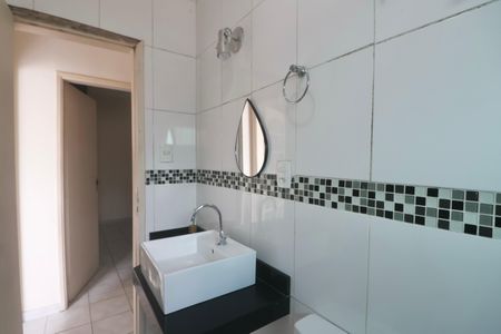 Apartamento para alugar com 67m², 2 quartos e 1 vaga Apartamento para alugar com 67m², 2 quartos e 1 vagaBanheiro Social