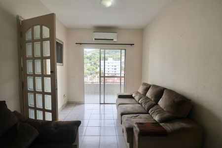 Sala de apartamento para alugar com 2 quartos, 67m² em Jardim Tres Marias, Guarujá