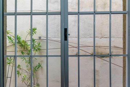 Vista da Sala de casa para alugar com 2 quartos, 45m² em Irajá, Rio de Janeiro