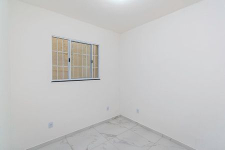Quarto 1 de casa para alugar com 2 quartos, 45m² em Irajá, Rio de Janeiro