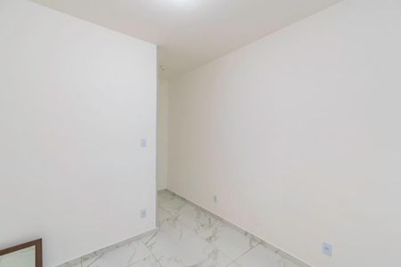 Quarto 2 de casa para alugar com 2 quartos, 45m² em Irajá, Rio de Janeiro